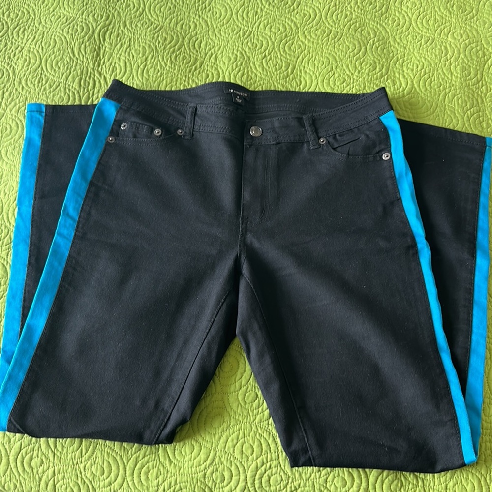 Jeans - Picture 3 of 5